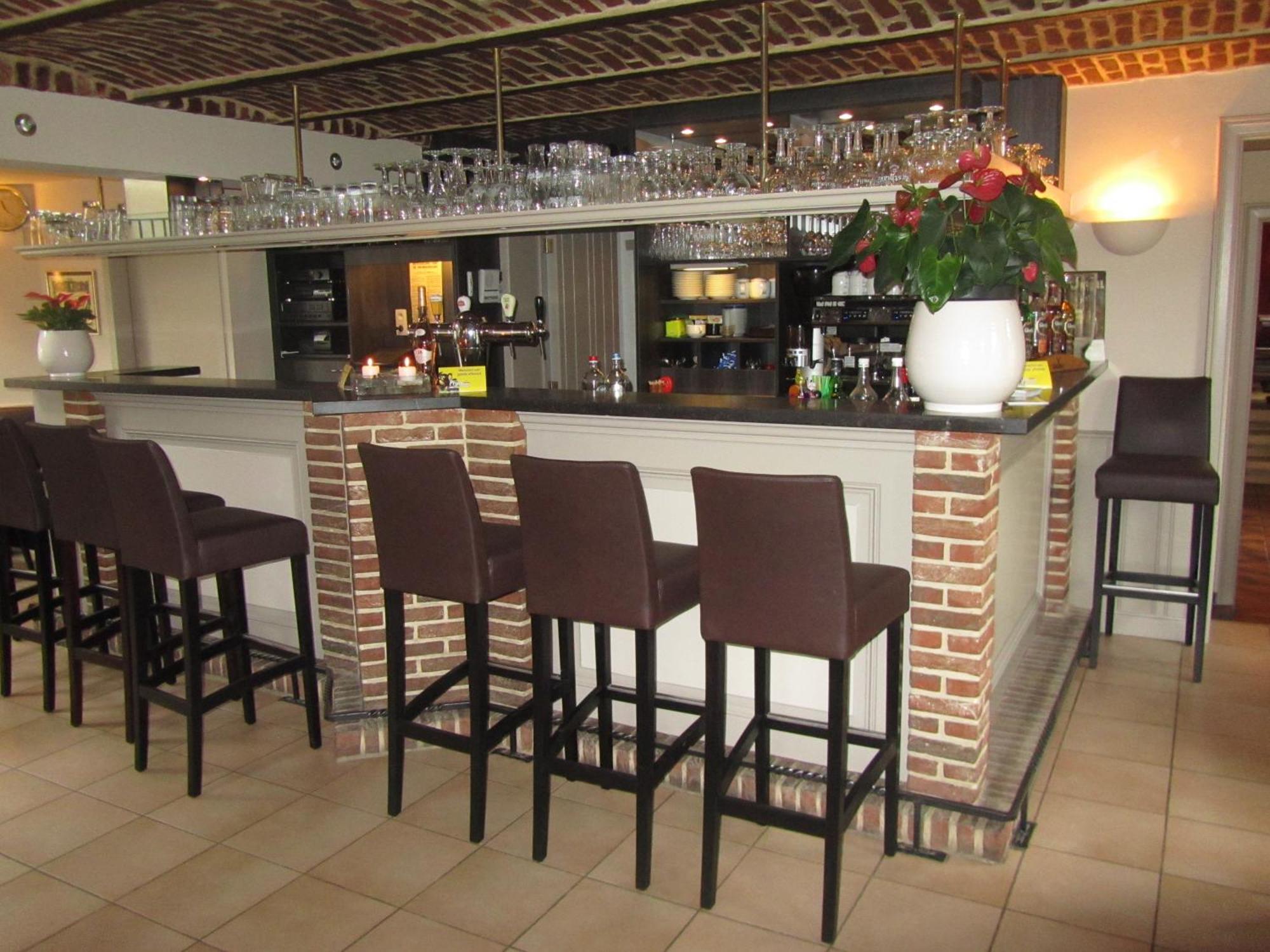 Hotel Klein Nederlo Vlezenbeek Esterno foto